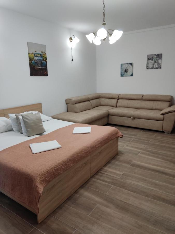 Hotel Dalmati House Brodarica  Esterno foto