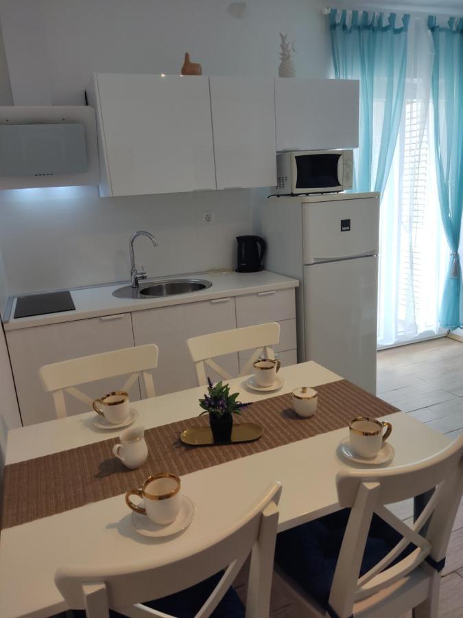Hotel Dalmati House Brodarica  Esterno foto